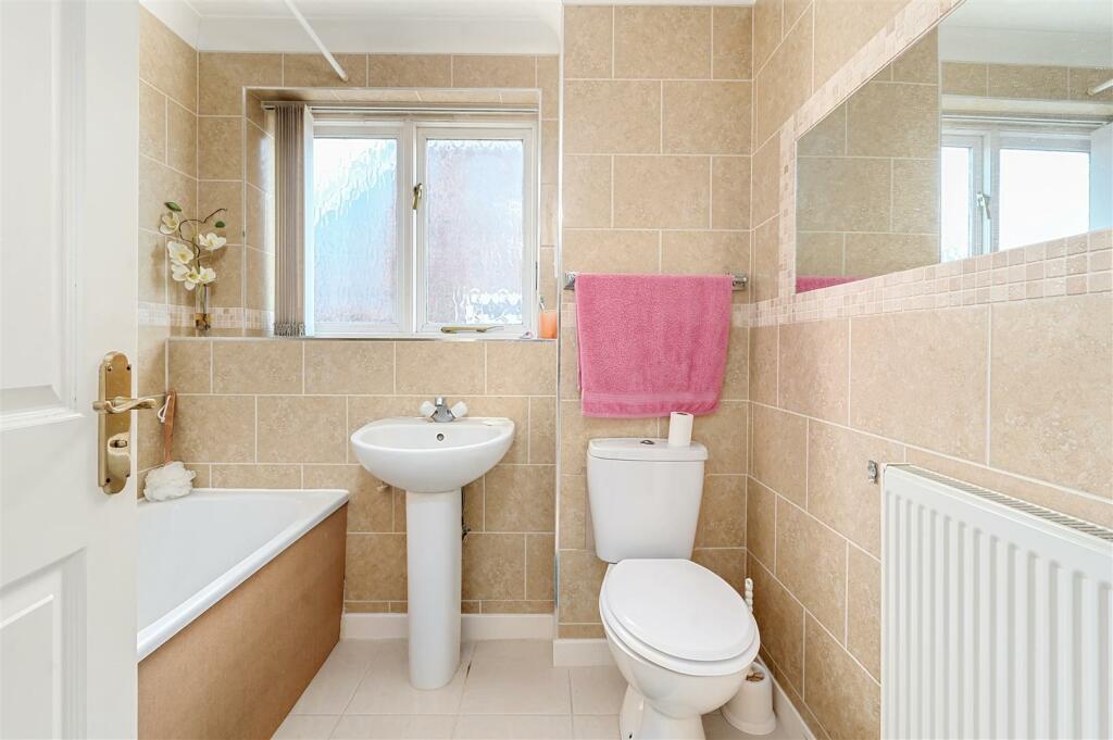 compass court, bn41 (6).jpg