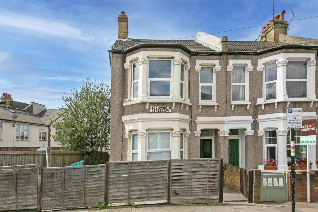 50b Letchworth Street, external.jpg