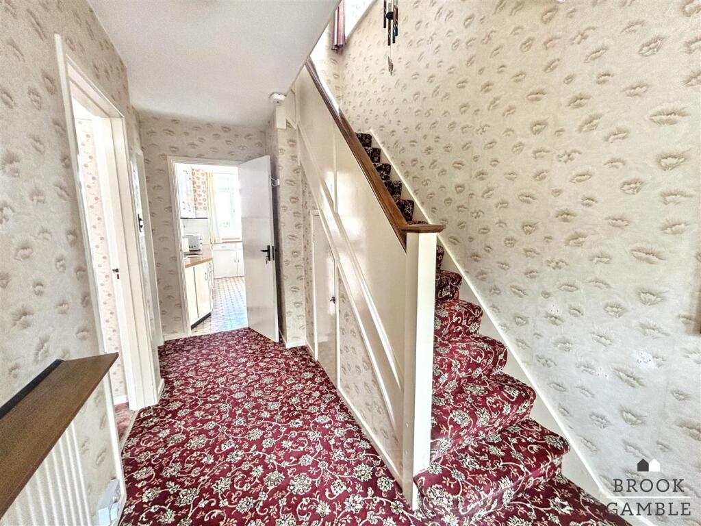 01323 438506