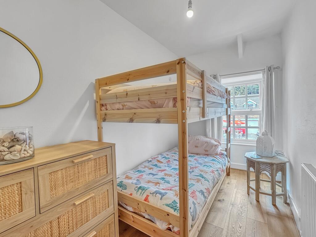 Single Bedroom