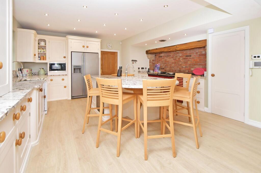 Open planned kitchen, dining &amp; garden room