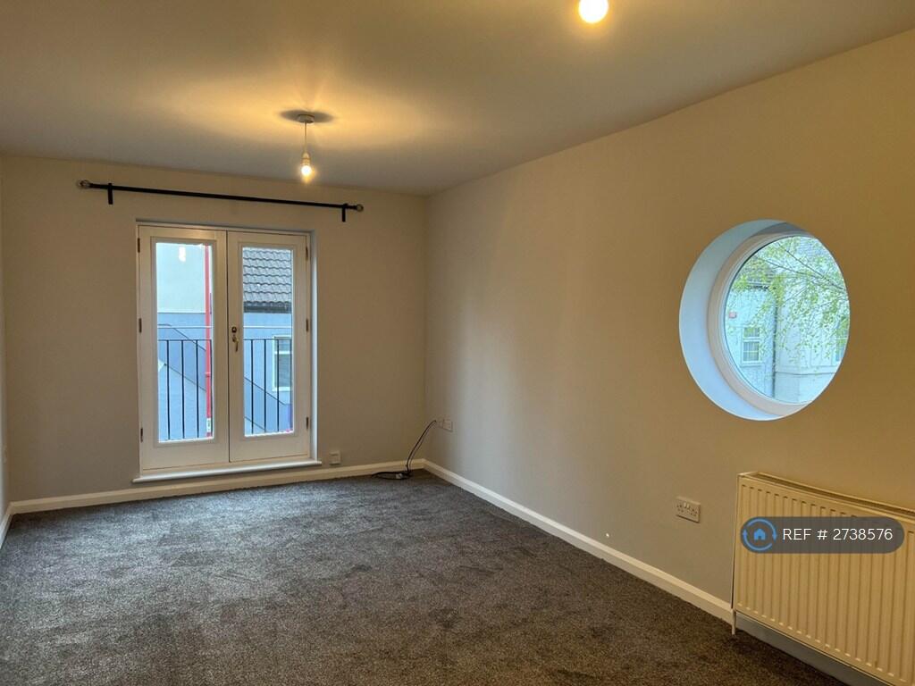 Another Image Of The Lounge