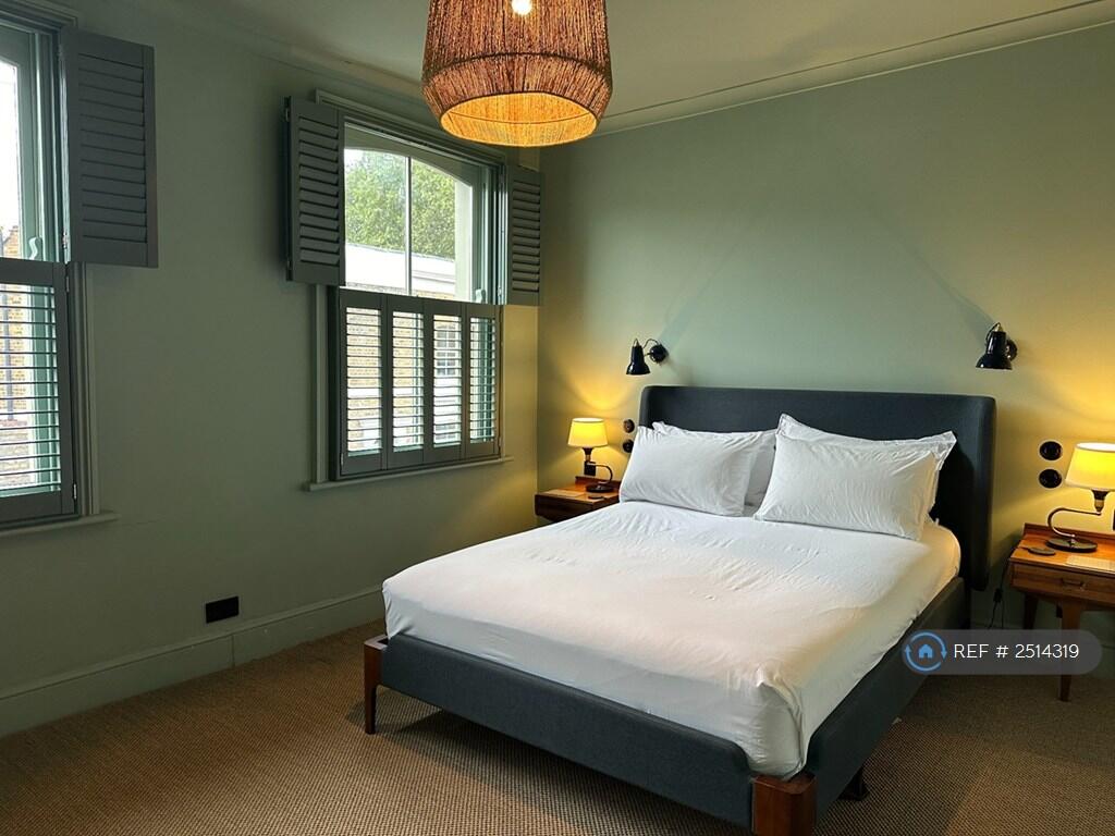 Main Double Bedroom