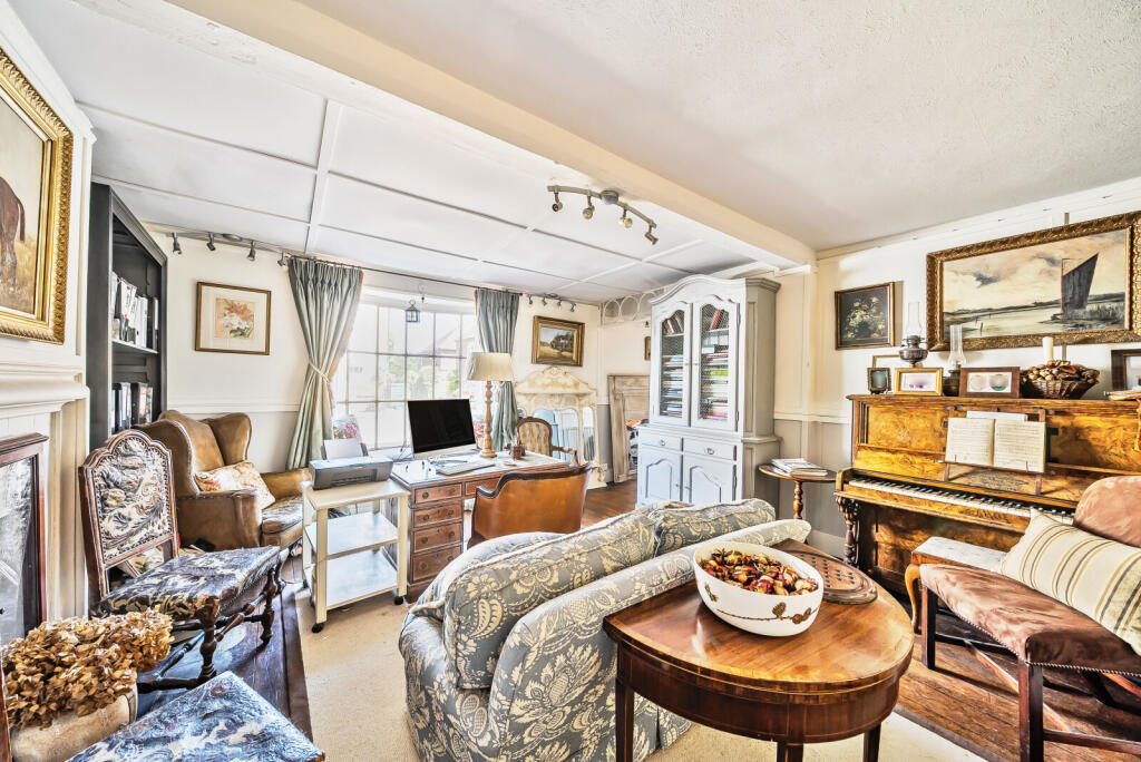 1295735-16-682725...