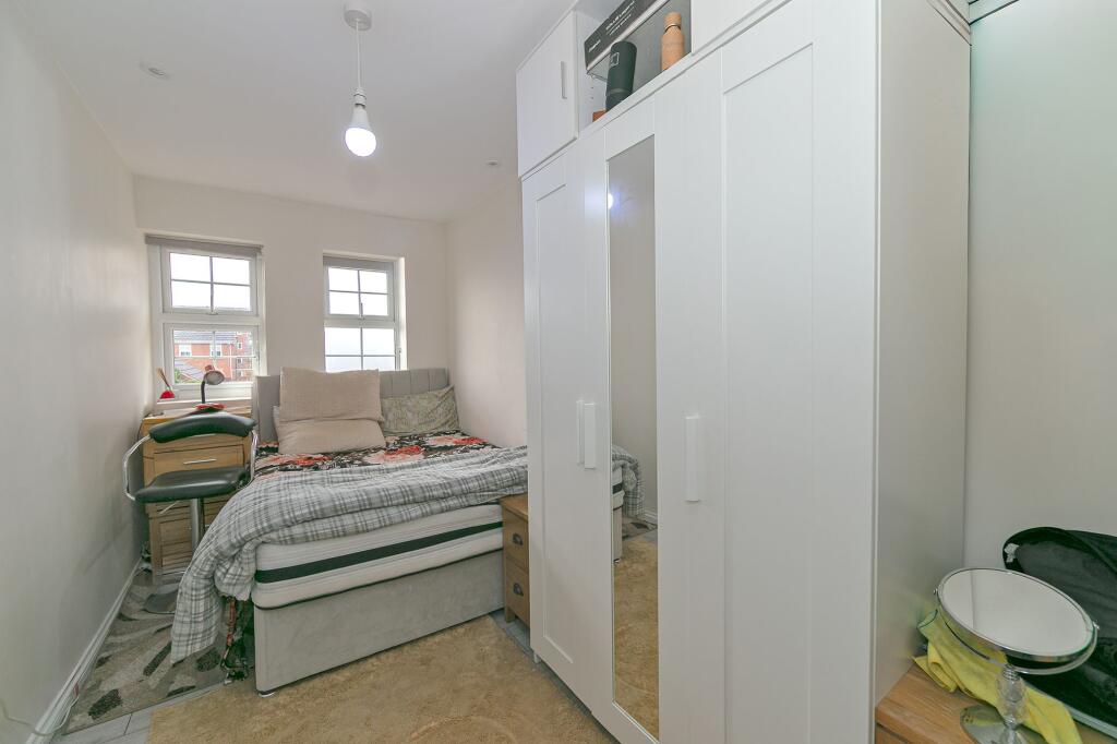 Ashford Crescent, Grange Farm, MK8