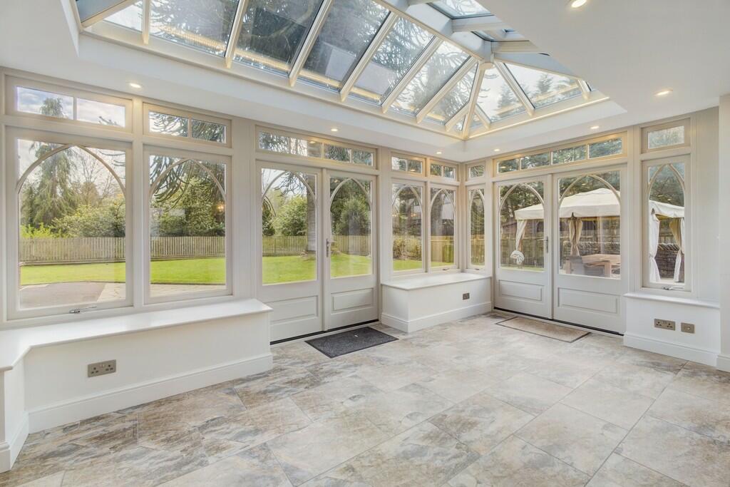 Open plan kitchen...