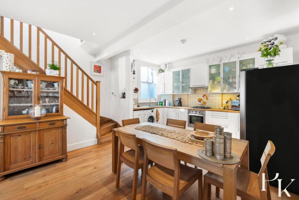 Living Room/Kitchen