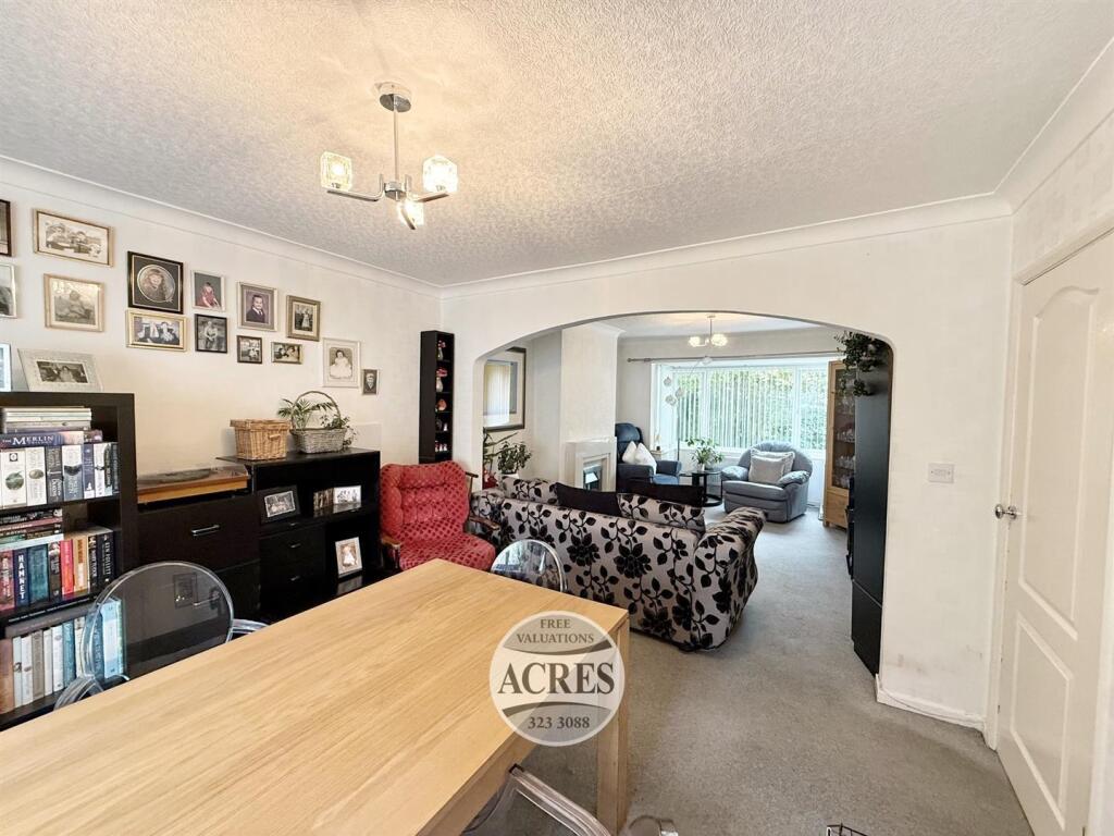 IMG_7015 (Large).jpg