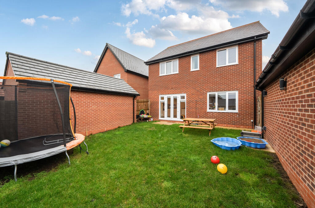 1387487-3-693c033...