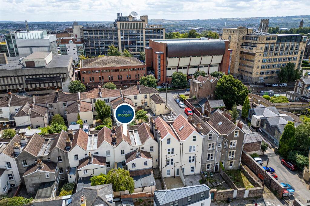 11 Osborne Villas, Kingsdown, Bristol BS2 8BP | Fr