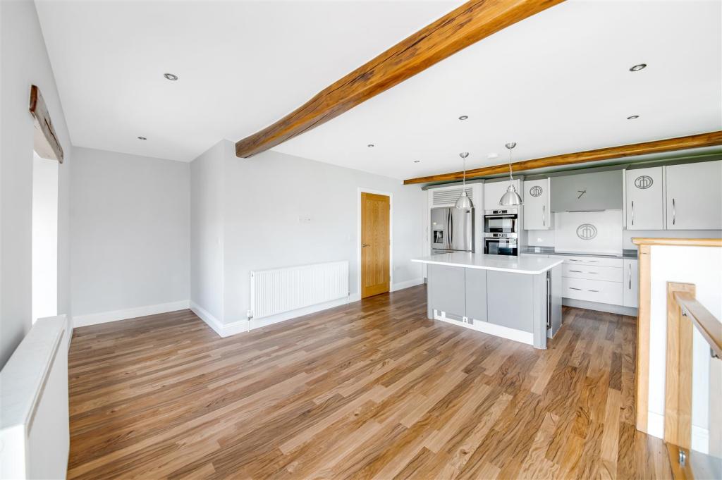 Dining/ Kitchen