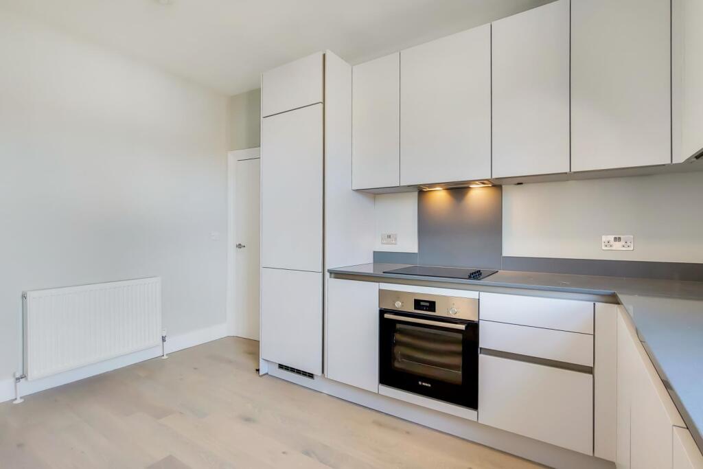 6_Kitchen-0.jpg