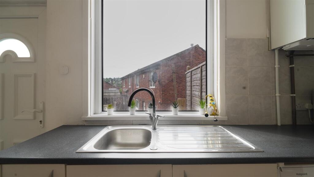 350GleadlessRd-13.jpg