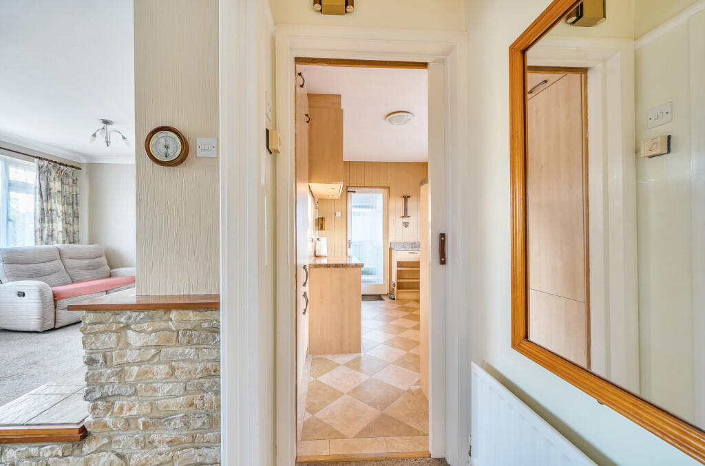 1386754-1-693c356...