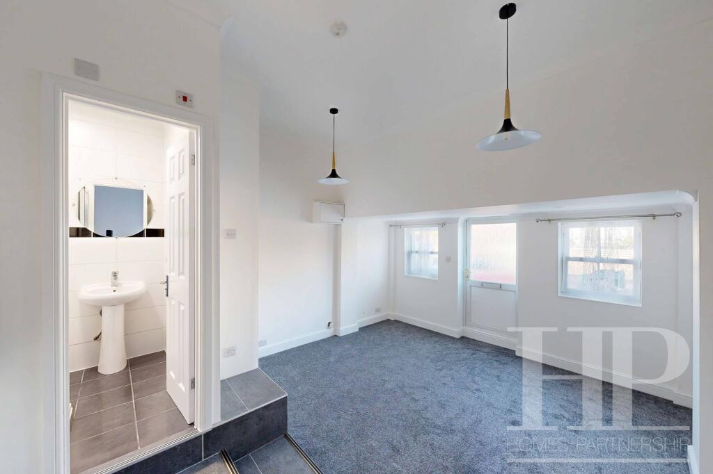 Lounge/bedroom