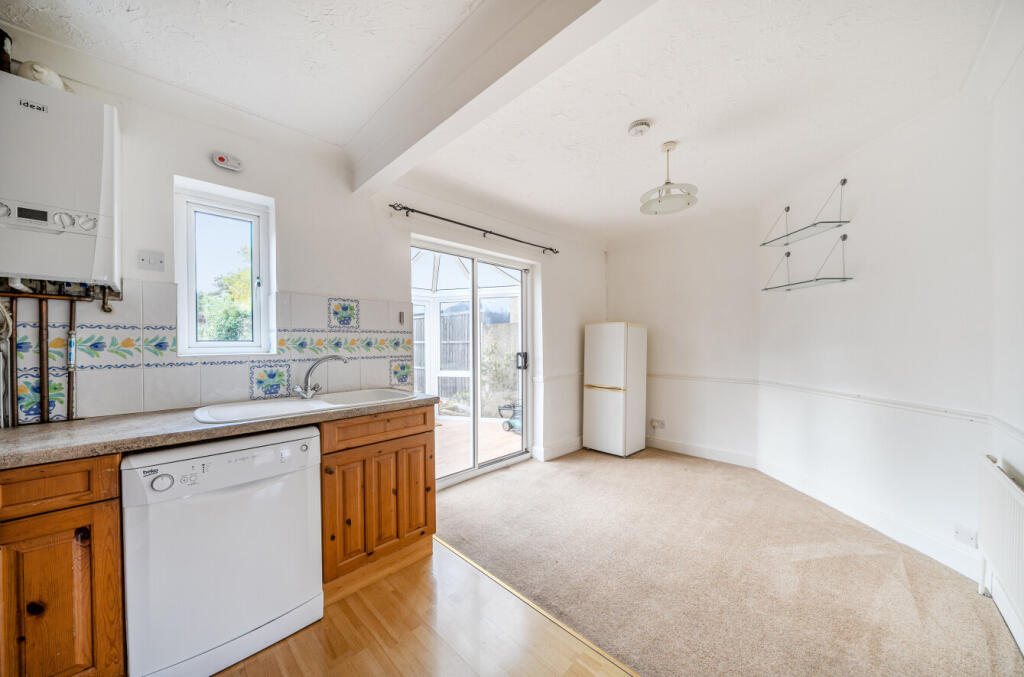 1371790-8-68f894e...