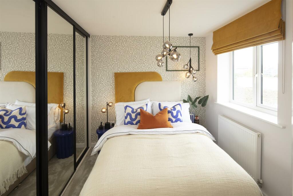 Principal bedroom