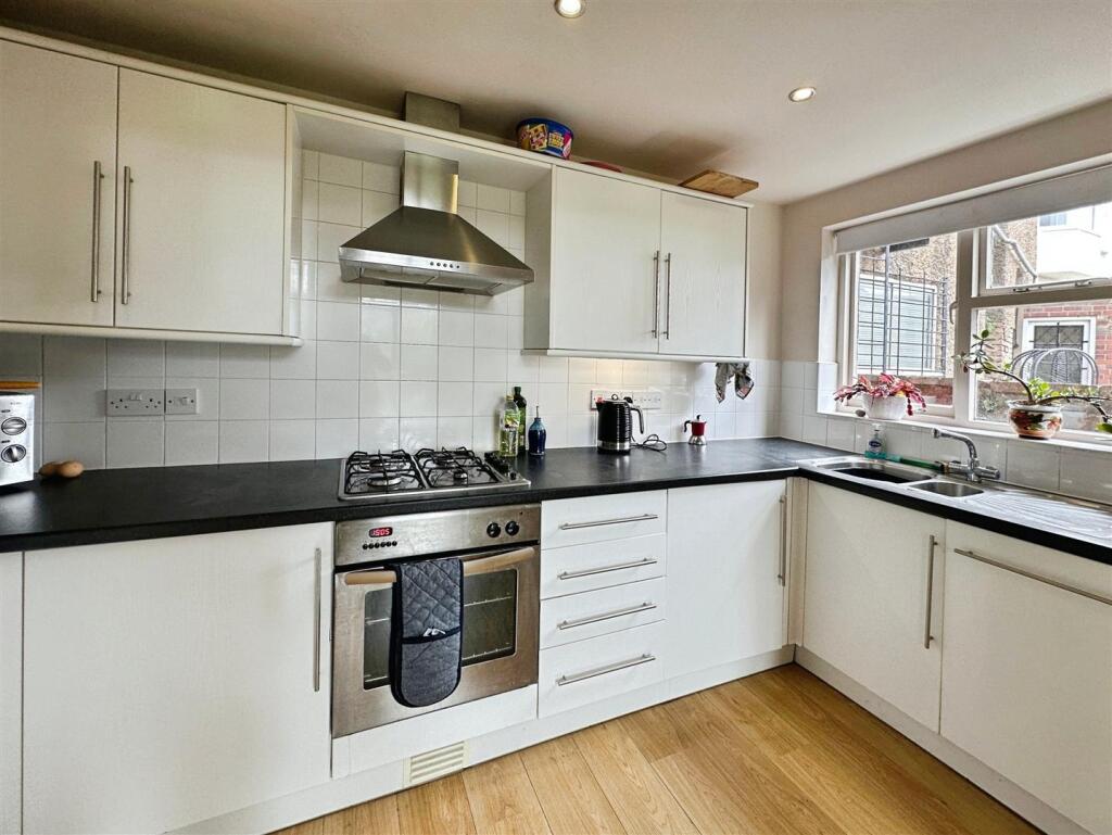 99f624d4--41BD-A4B5-A4B742C67BD1-25761-00000770B32