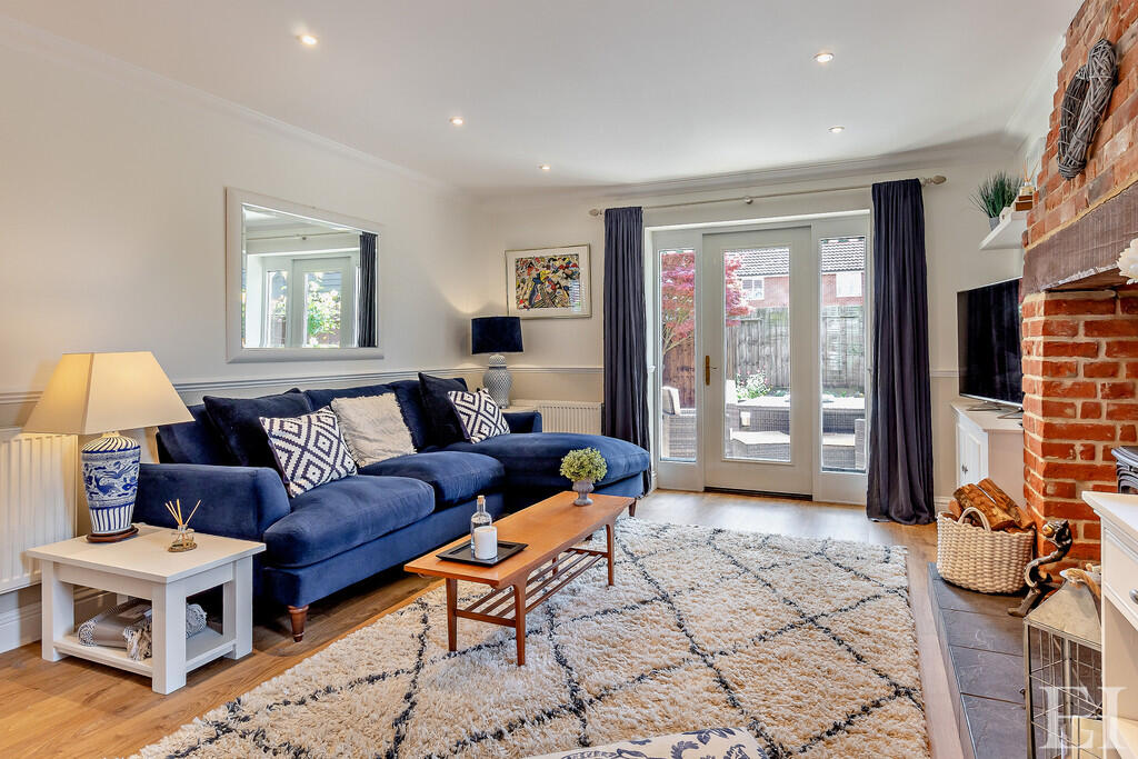 8649888-interiorW...
