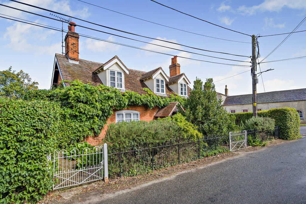 8662260-exterior1...