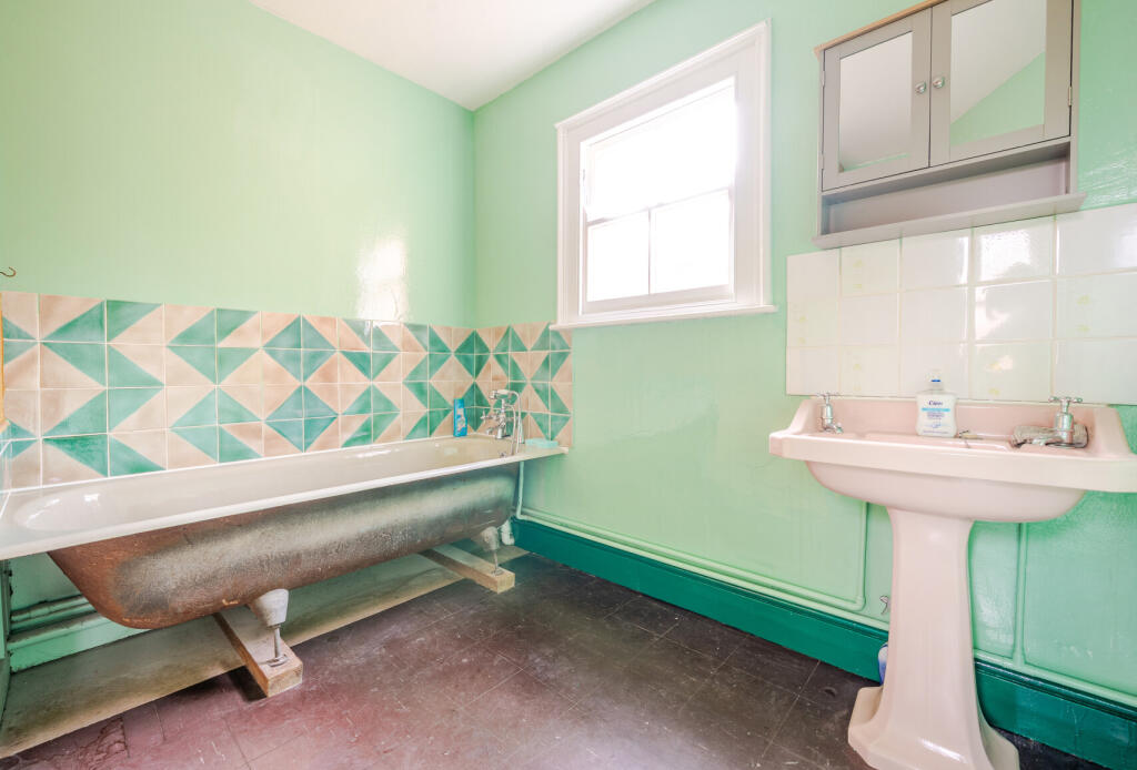 1372392-15-68f8dd...