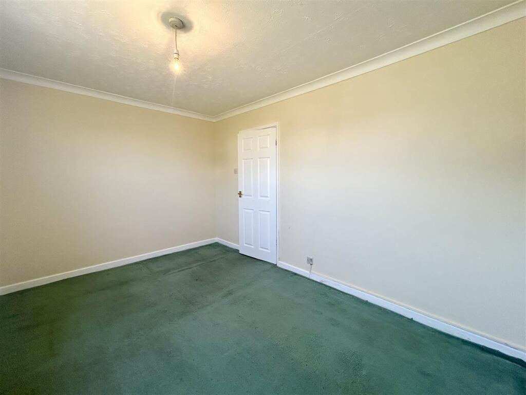Bedroom 1.jpeg