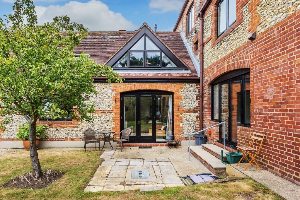 6-Sondes-Farm-external 2.jpg