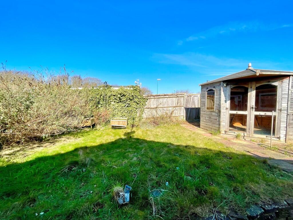 1 Fishers Close R...