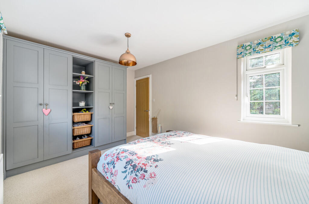 1357141-26-68d2c6...