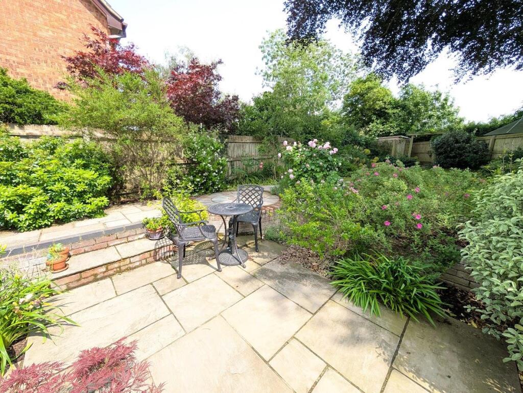 Garden3.jpg