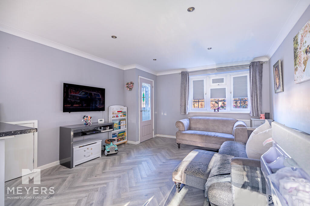 Godmanston Close, Poole, BH17