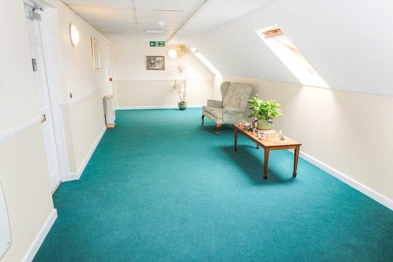 COMMUNAL LANDING