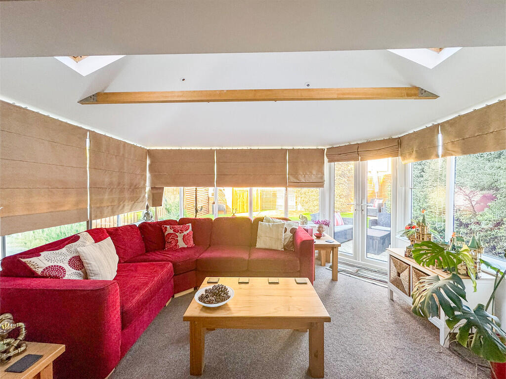 conservatory loun...