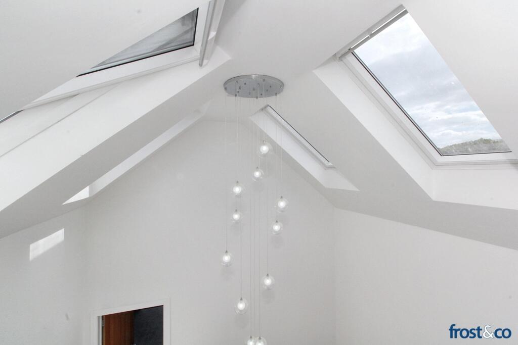 Feature Lights