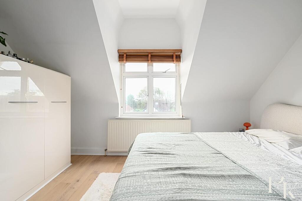 Flt 5, 145 New Church Road (18).jpg