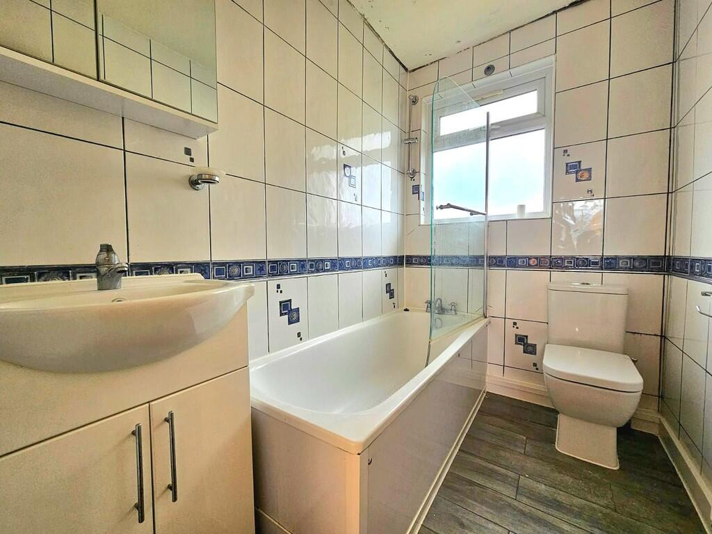 1eca32e6-d027-4fc...