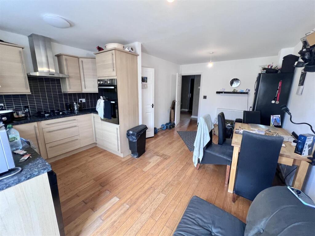 Kitchen/Diner/Family Room