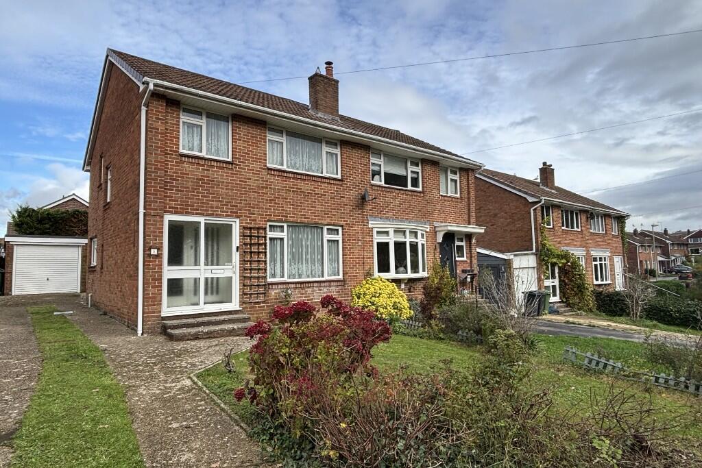 Dell Close