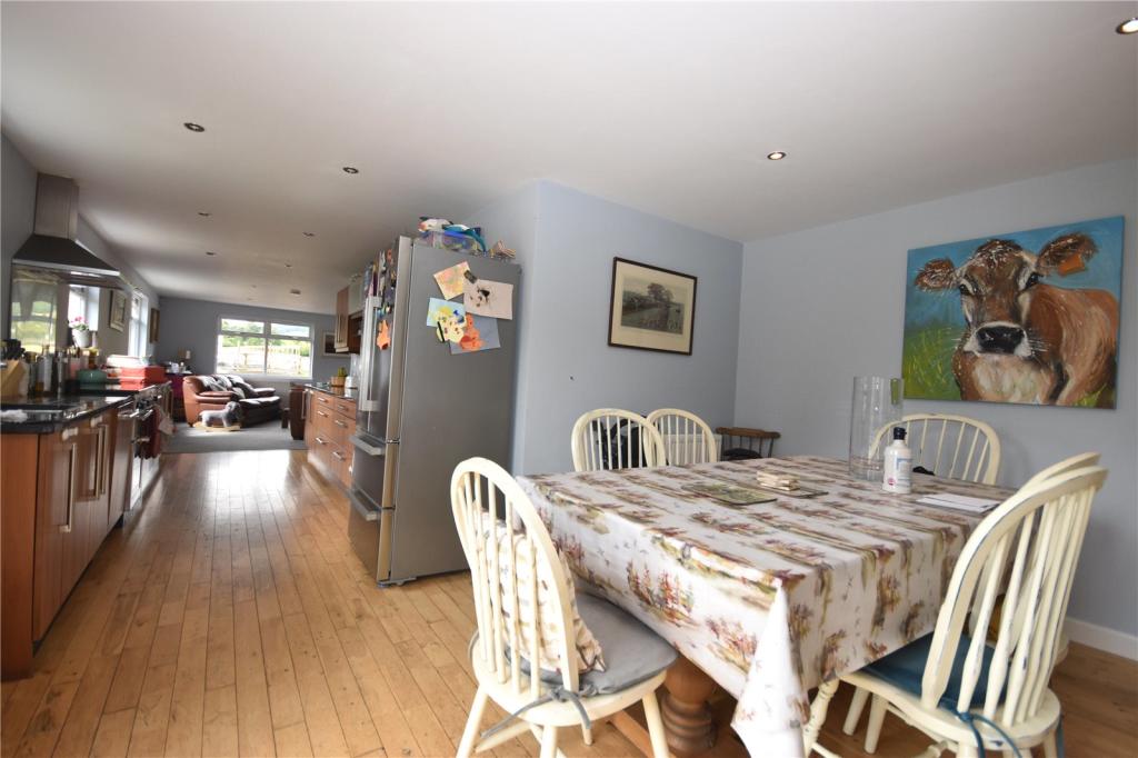 Kitchen/Lounge