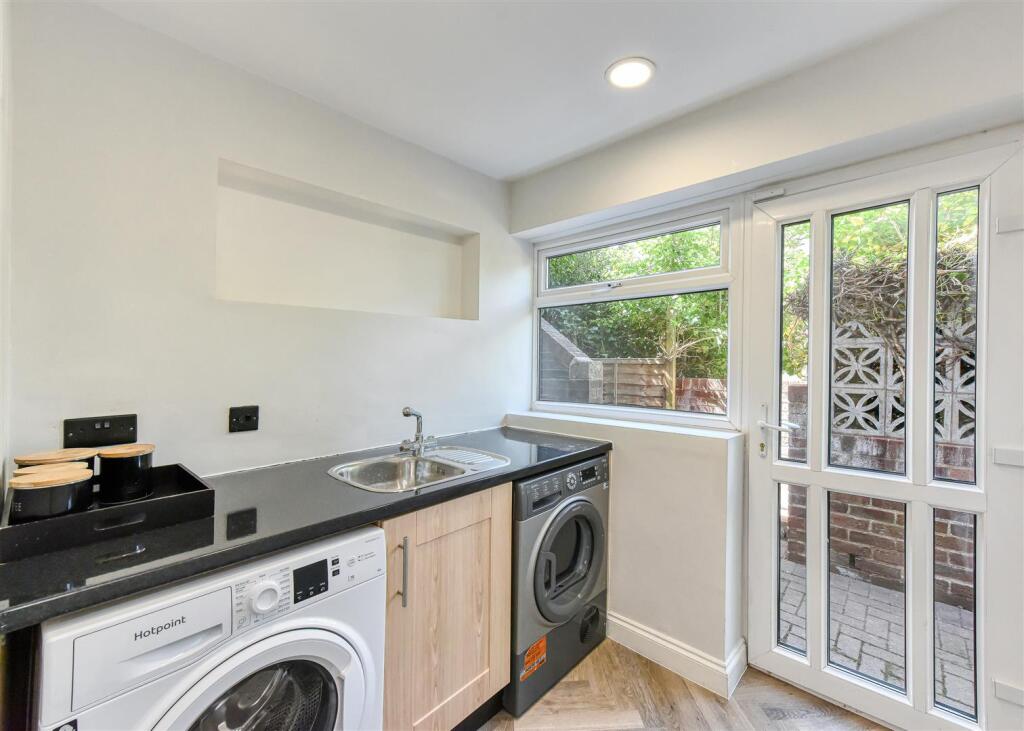 77 Mount Road-16.jpg
