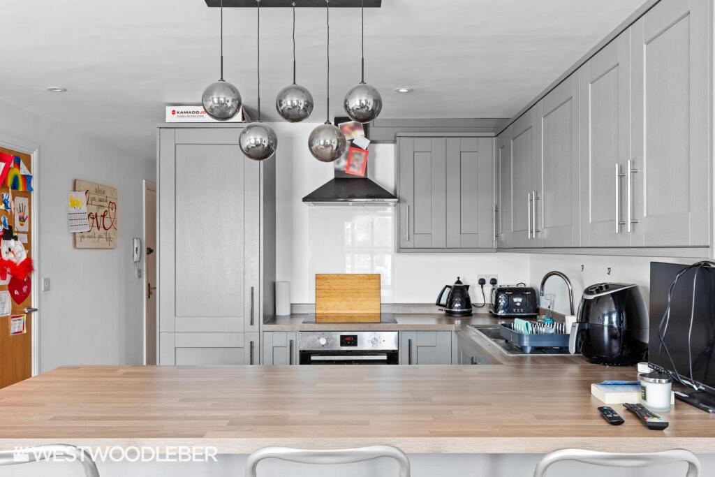 BrookridgeCourt_8.jpg