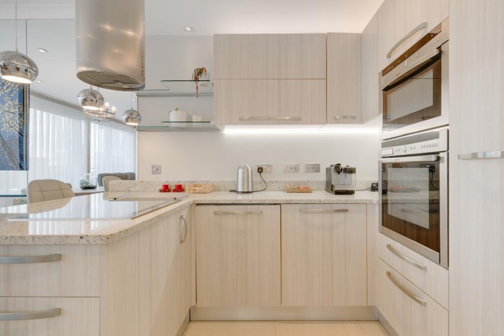 Kitchen (2)