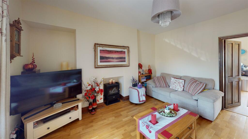 12-East-St-Bedroom.jpg