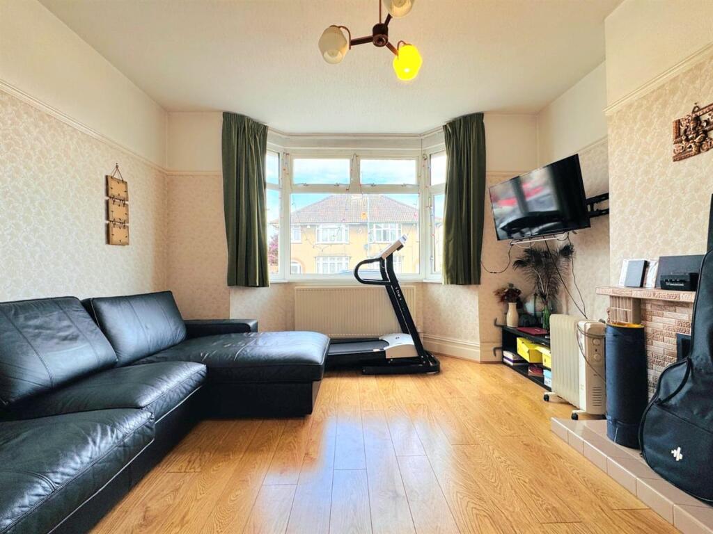 WhatsApp Image 2025-07-04 at 16.44.45 (6).jpeg