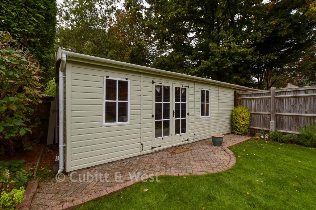 Workshop/Outbuildings