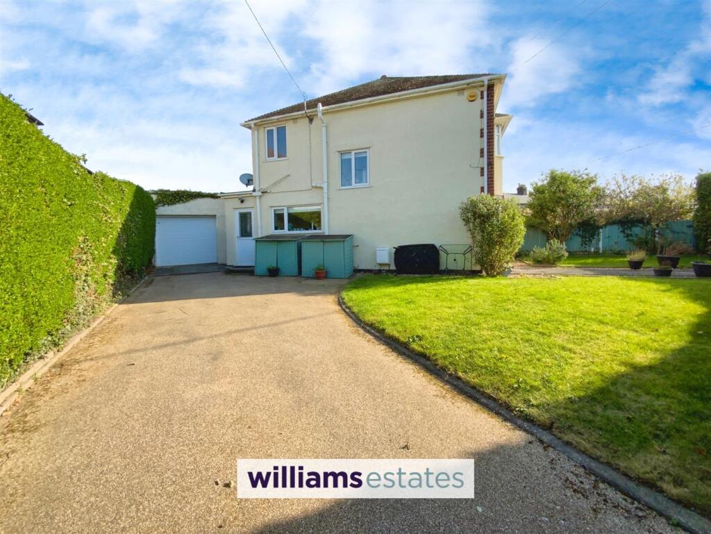 side driveway &amp; garage