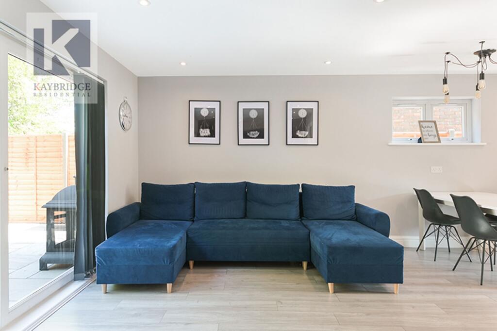 Dale View, Headley - KT18 6EH