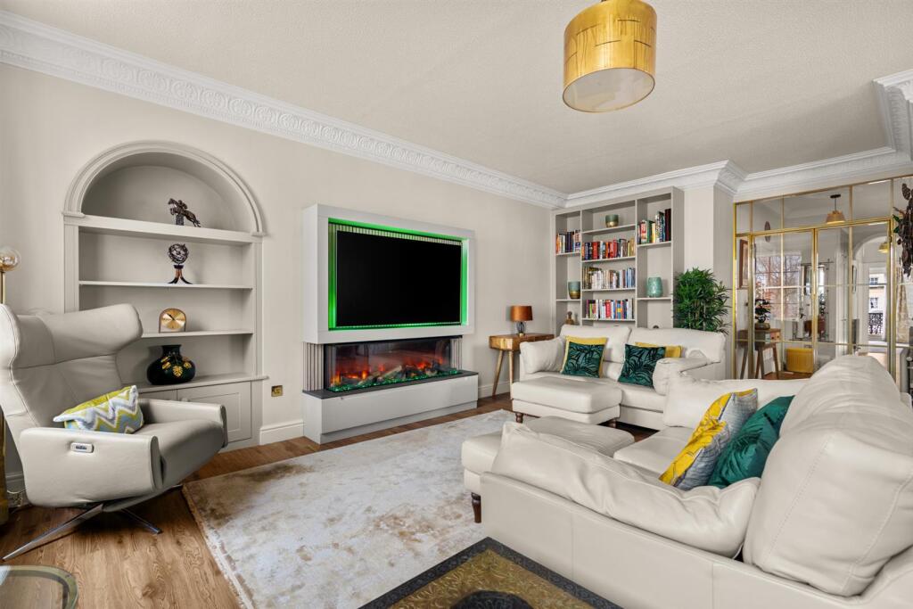 Flat 3 10 Queens Parade-12.jpg