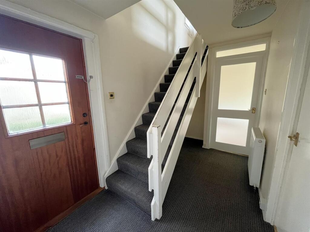 ENTRANCE HALLWAY
