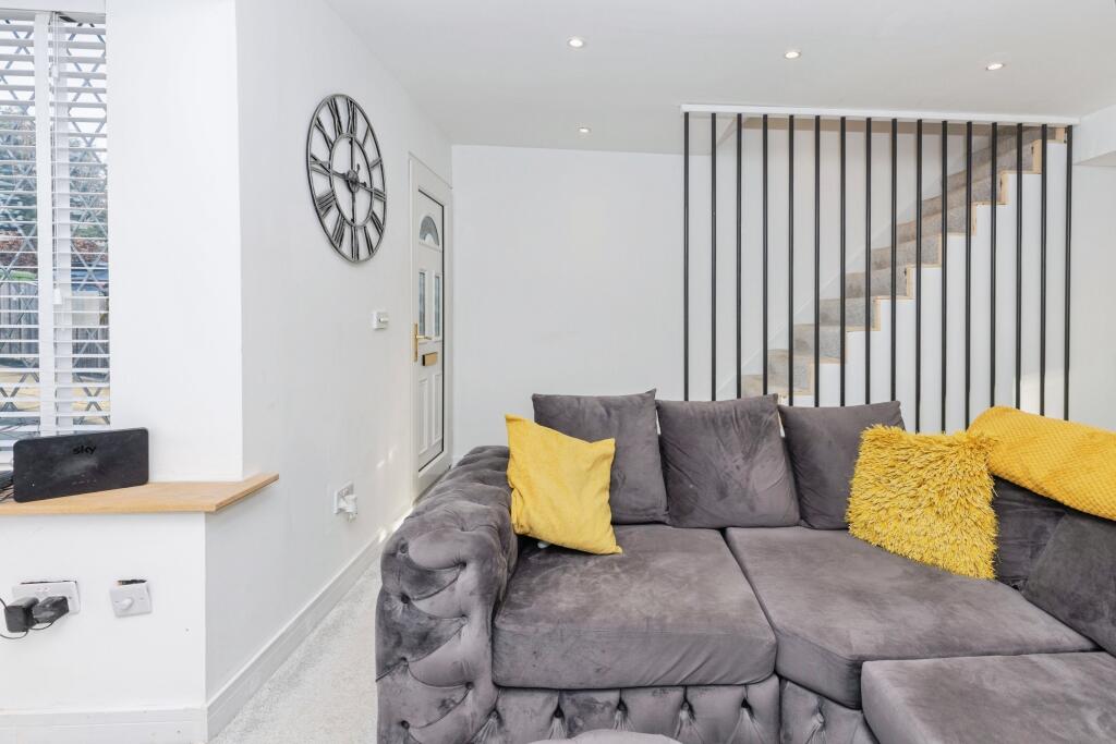 Lounge / Kitchen